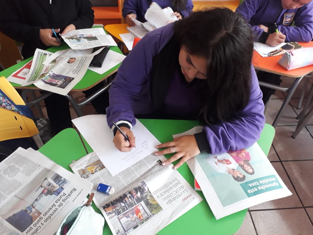 Fundación Versolibre realiza talleres de poesía en la Escuela José Manso de Velasco, en la ciudad de Los Ángeles